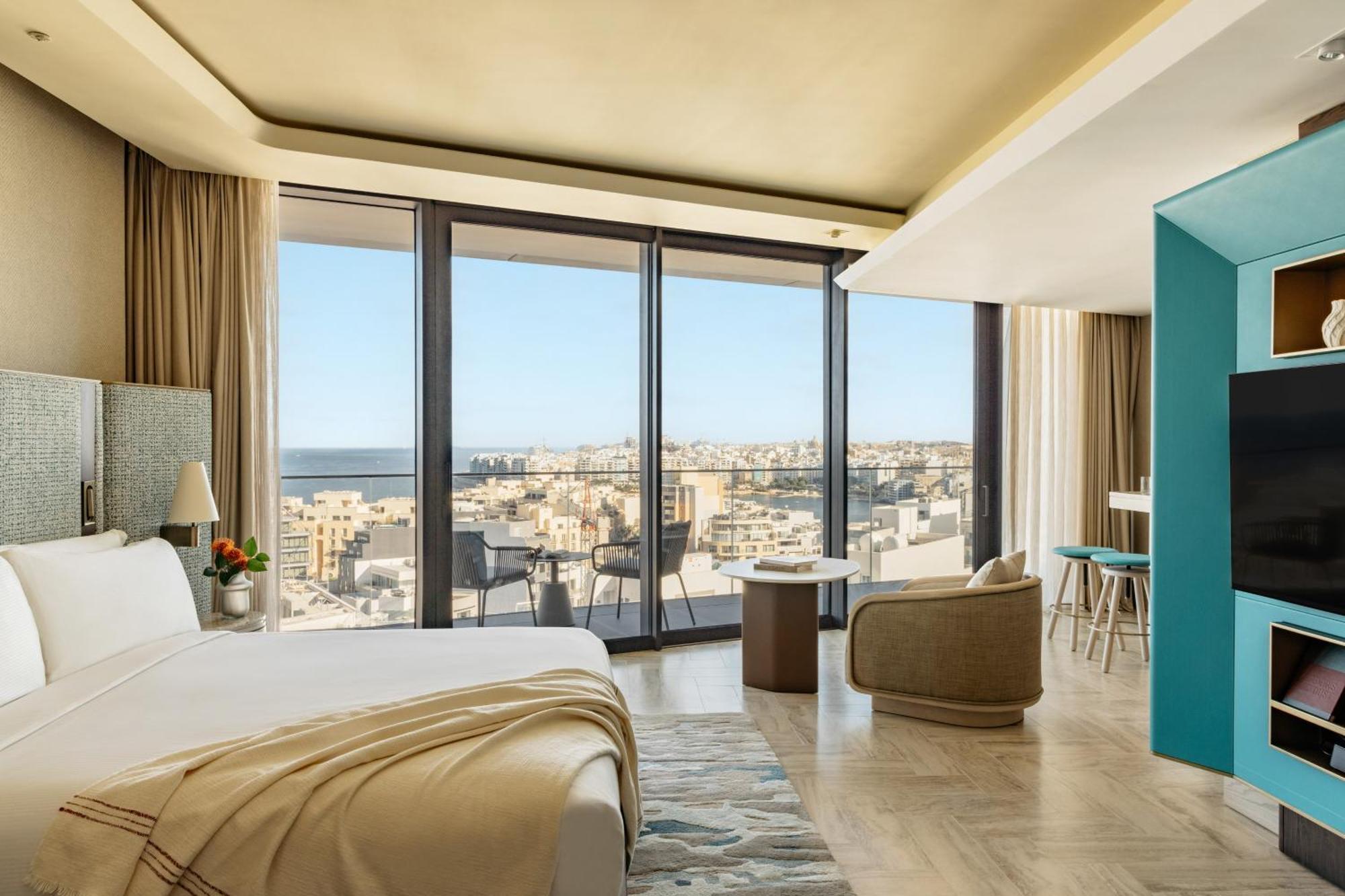 Me Malta By Melia Hotel Saint Julian's Exterior photo