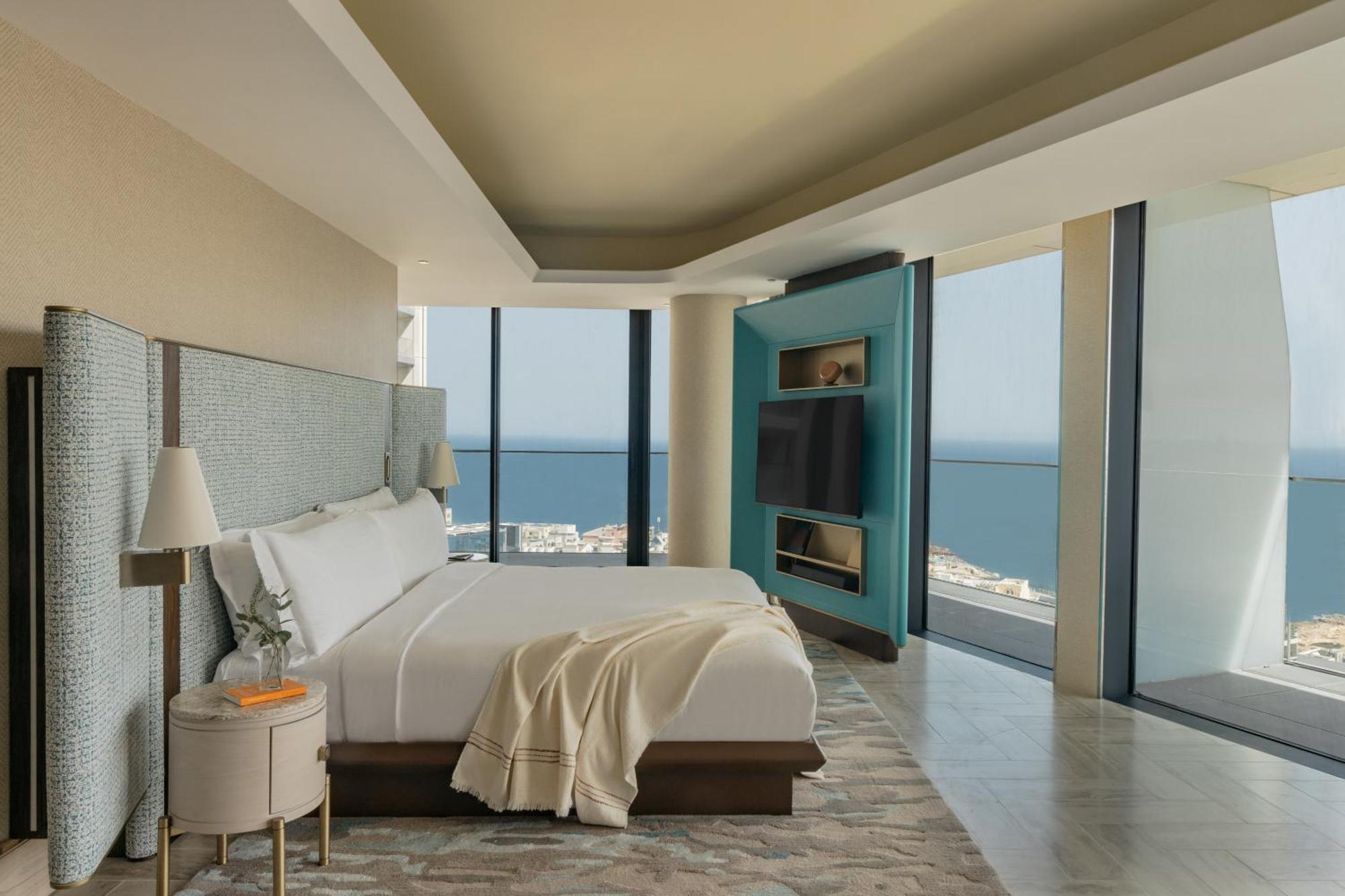 Me Malta By Melia Hotel Saint Julian's Exterior photo