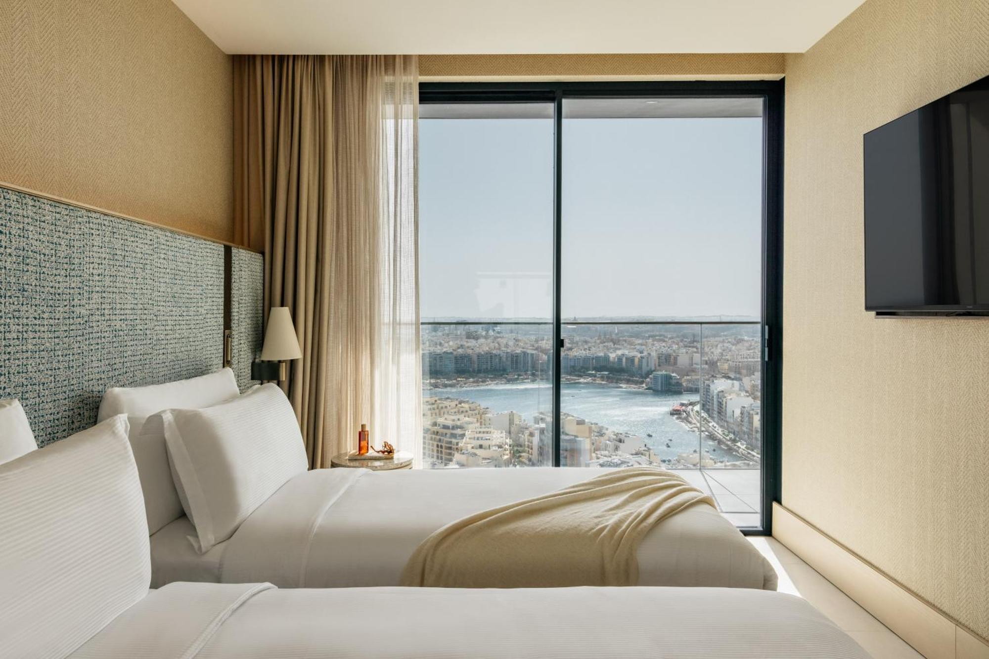 Me Malta By Melia Hotel Saint Julian's Exterior photo