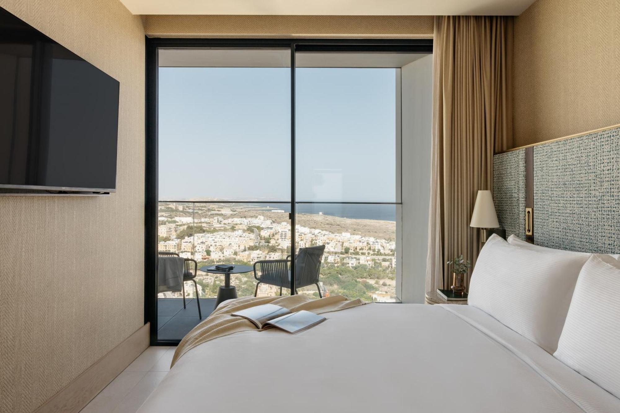 Me Malta By Melia Hotel Saint Julian's Exterior photo