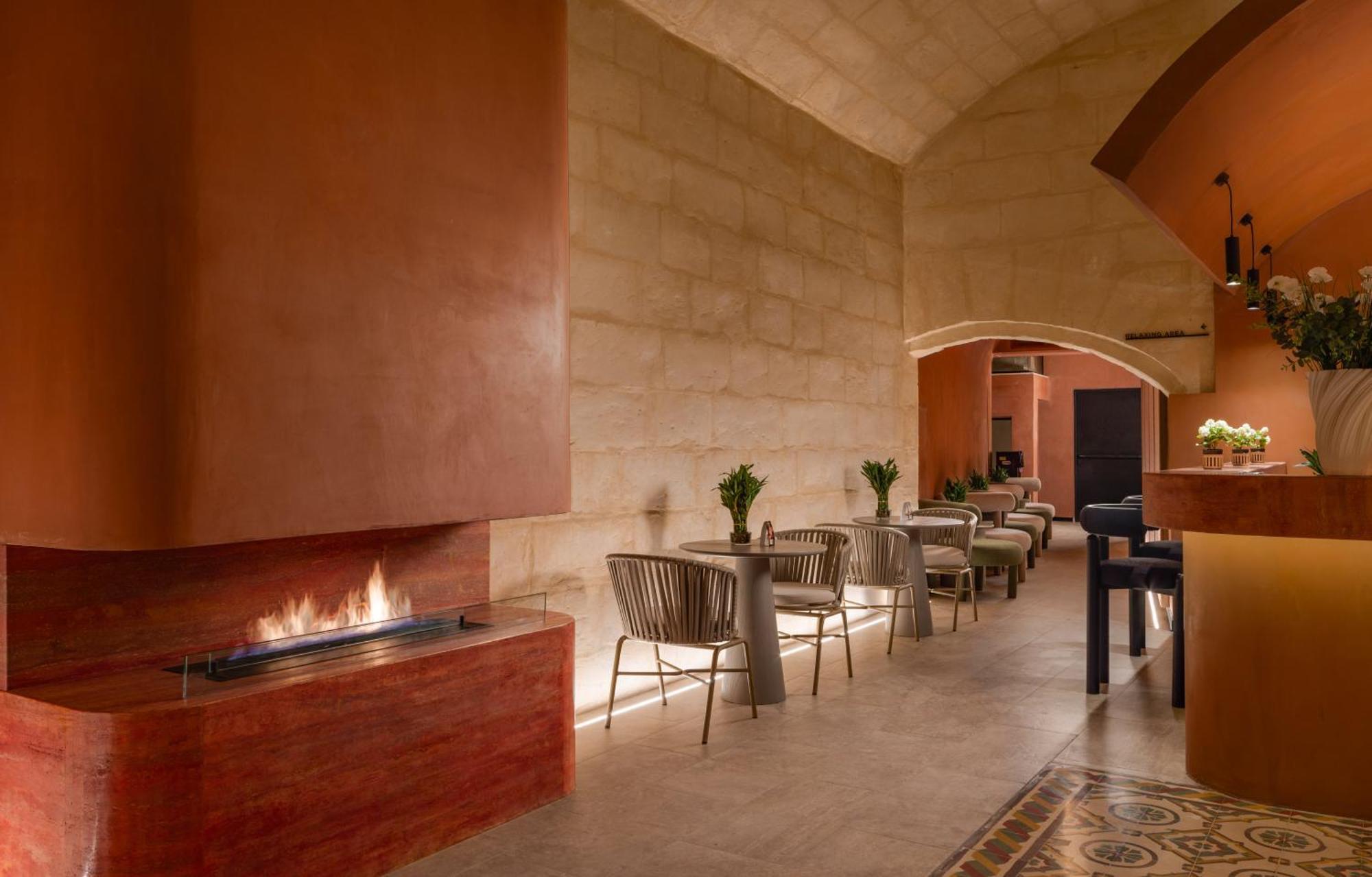 Me Malta By Melia Hotel Saint Julian's Exterior photo